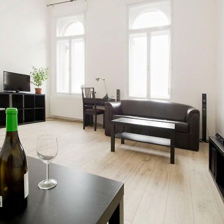 Apartment Andrassy Budapest Exterior photo
