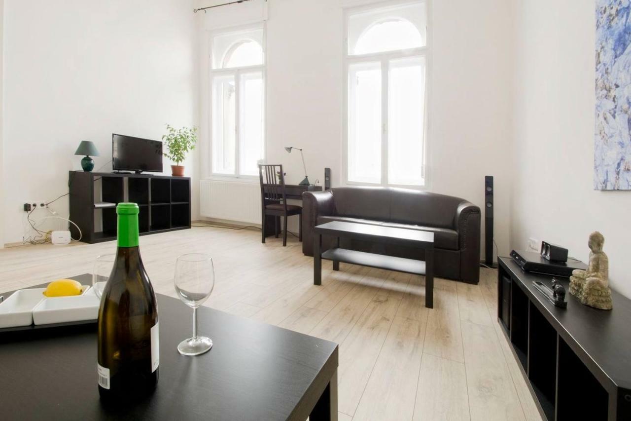 Apartment Andrassy Budapest Exterior photo