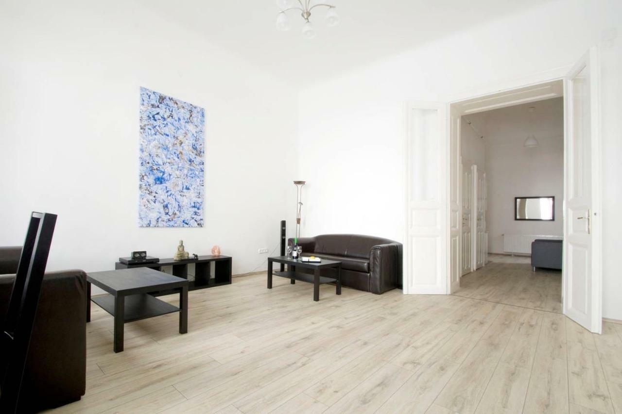 Apartment Andrassy Budapest Exterior photo